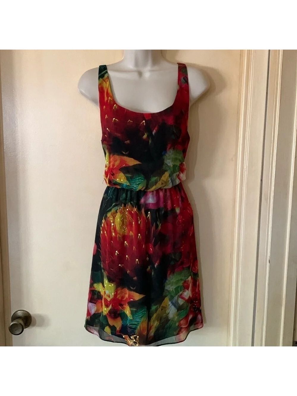 Alice + Olivia tropical print drape back dress size S/P